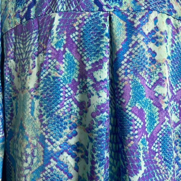 Jennifer Lopez purple blue boho snake print dolman sleeve hi low top size large - Picture 9 of 13